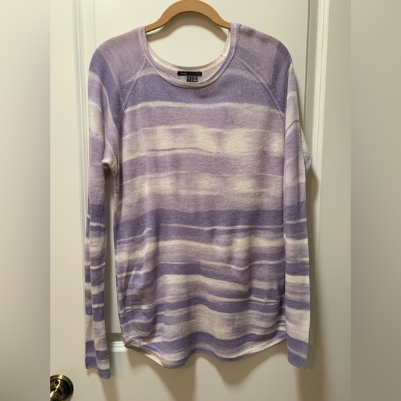 Vince cashmere / wool blend shades of light purple lavender size small - Picture 1 of 10